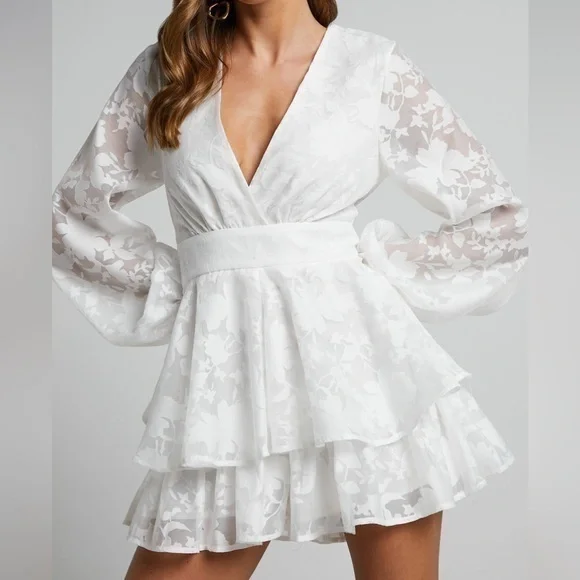 Saints + Secrets Mini Dress White Floral lace Balloon Sleeve Ruffle V-Neck S - Picture 1 of 8